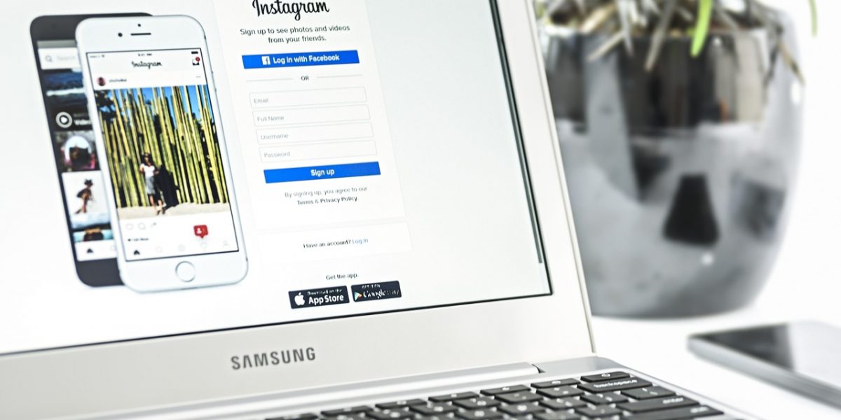 instagram, social media, www pages-1519537.jpg